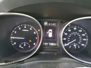2018 Hyundai Santa Fe 2.0T с VIN 5XYZU4LA7JG542635, выставлен на аукционе Copart как лот 80348584 с пробегом 115 581 миль миль и Списание • Salvage title. История ставок и продаж доступна на DreamBid. Изображение 9.