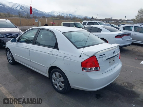 2009 Kia Spectra EX z VIN KNAFE221195608345, wystawiony jako IAAI lot #41950015 z przebiegiem 173 645 mil mil oraz . Historia ofert i sprzedaży dostępna na DreamBid. Obrazek 3.