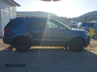 2019 Ford Explorer XLT z VIN 1FM5K8D8XKGA27209, wystawiony jako IAAI lot #41733324 z przebiegiem 166 015 mil mil oraz . Historia ofert i sprzedaży dostępna na DreamBid. Obrazek 13.