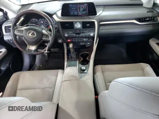 2020 Lexus RX 350 z VIN 2T2HZMDA7LC227002, wystawiony jako Copart lot #64285855 z przebiegiem 61 251 mil mil oraz Szkoda całkowita • Salvage title. Historia ofert i sprzedaży dostępna na DreamBid. Obrazek 8.
