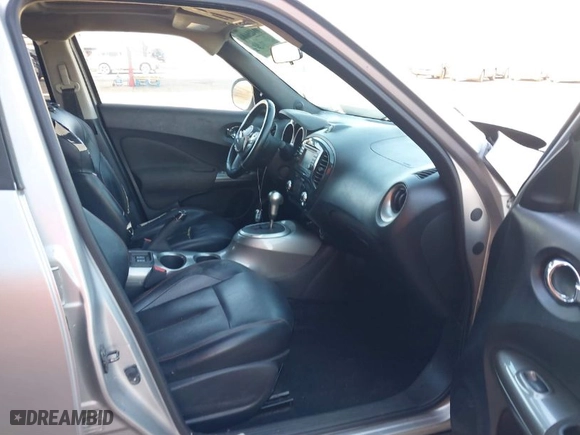 2012 Nissan Juke SV with VIN JN8AF5MV4CT116704, listed as a IAAI auction lot 40425604 with 171,138 mi miles. Bid and sale history available at carsss.com. Image 5.