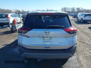 2022 Nissan Rogue SV with VIN 5N1BT3BB6NC693707, listed as a IAAI auction lot 41547713 with 53,949 mi miles. Bid and sale history available at carsss.com. Image 16.