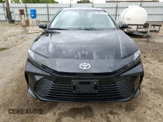 2025 Toyota Camry LE with VIN 4T1DAACK8SU099417, listed as a Copart auction lot 54768505 with 3,859 mi miles and Clean Title. Bid and sale history available at DreamBid. Image 5.