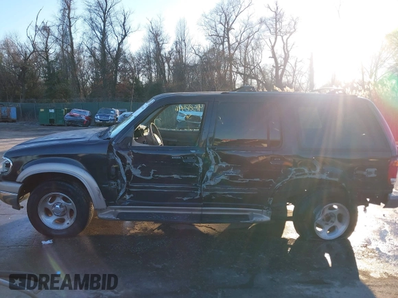 2000 Ford Explorer Eddie Bauer с VIN 1FMZU64E0YZB37690, выставлен на аукционе IAAI как лот 41588446 с пробегом 184 471 миль миль и . История ставок и продаж доступна на DreamBid. Изображение 14.
