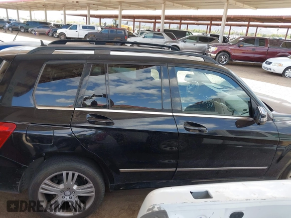 2014 Mercedes-Benz GLK 350 with VIN WDCGG5HB6EG319067, listed as a IAAI auction lot 41929331 with 175,282 mi miles and . Bid and sale history available at DreamBid. Image 12.
