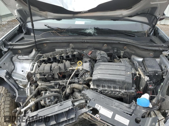 2018 Volkswagen Atlas SE with VIN 1V2KR2CA0JC571839, listed as a Copart auction lot 56370465 with Not provided miles and Salvage title. Bid and sale history available at DreamBid. Image 12.