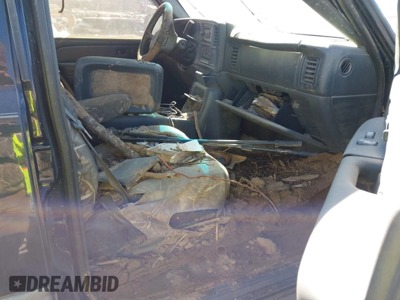 2002 Chevrolet Avalanche with VIN 3GNEK13T82G175985, listed as a IAAI auction lot 41660289 with Not Provided miles and . Bid and sale history available at DreamBid. Image 5.