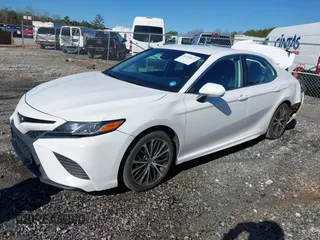 2020 Toyota Camry SE z VIN 4T1M11AK4LU383146, wystawiony jako IAAI lot #41576613 z przebiegiem 85 492 mil mil oraz . Historia ofert i sprzedaży dostępna na DreamBid. Obrazek 17.