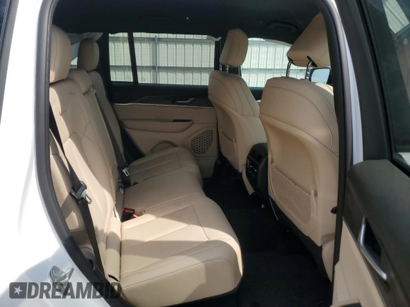 2024 Jeep Grand Cherokee Limited with VIN 1C4RJHBG7RC180487, listed as a Copart auction lot 54525145 with 9,821 mi miles and Salvage title. Bid and sale history available at DreamBid. Image 11.