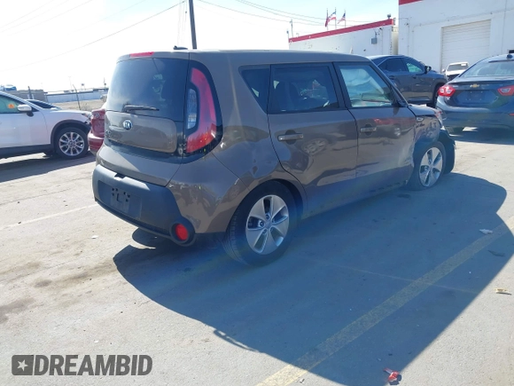 2016 Kia Soul with VIN KNDJN2A20G7249613, listed as a IAAI auction lot 41756079 with 45,128 mi miles. Bid and sale history available at carsss.com. Image 4.