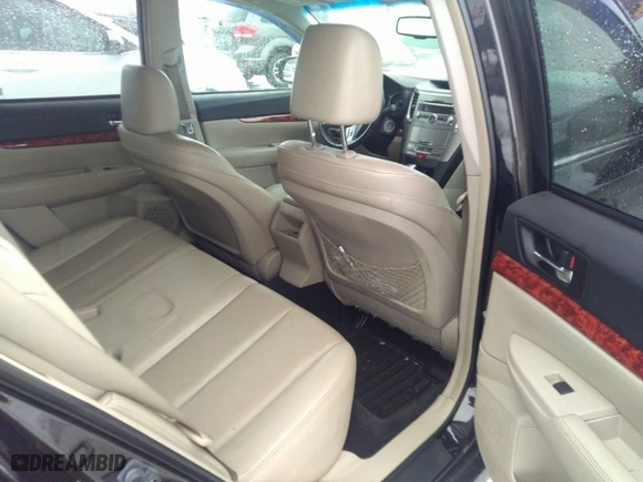 2010 Subaru Outback Ltd Pwr Moon with VIN 4S4BRBKC7A3352859, listed as a IAAI auction lot 41660981 with 187,503 mi miles. Bid and sale history available at carsss.com. Image 8.