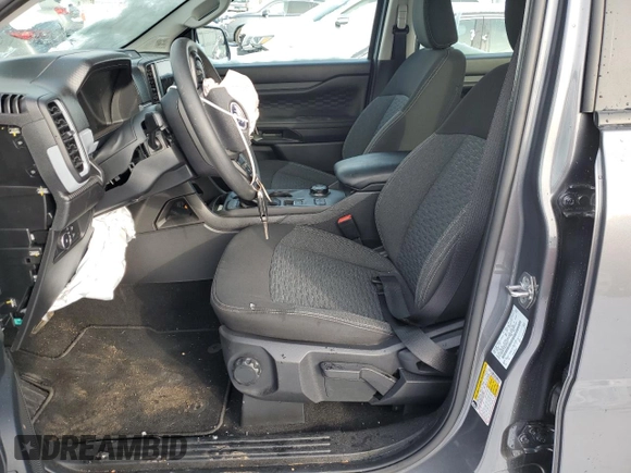 2024 Ford Ranger XL with VIN 1FTER4PH1RLE27021, listed as a Copart auction lot 43577965 with 7,685 mi miles and Salvage Title. Bid and sale history available at carsss.com. Image 7.