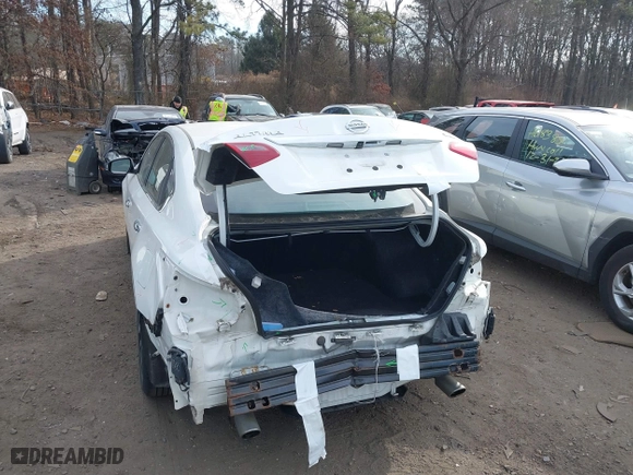 2018 Nissan Altima 2.5 SL with VIN 1N4AL3AP6JC184830, listed as a IAAI auction lot 41330554 with 93,955 mi miles. Bid and sale history available at carsss.com. Image 6.