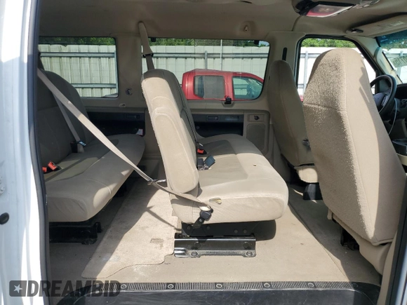 2008 Ford Econoline Passenger XL z VIN 1FBNE31L28DA77334, wystawiony jako Copart lot #58490715 z przebiegiem 193 266 mil mil oraz Szkoda całkowita • Salvage title. Historia ofert i sprzedaży dostępna na DreamBid. Obrazek 11.