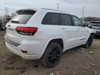 2020 Jeep Grand Cherokee Altitude z VIN 1C4RJFAG4LC420107, wystawiony jako Copart lot #44001055 z przebiegiem 44 747 mil mil oraz Szkoda całkowita • Salvage title. Historia ofert i sprzedaży dostępna na DreamBid. Obrazek 3.