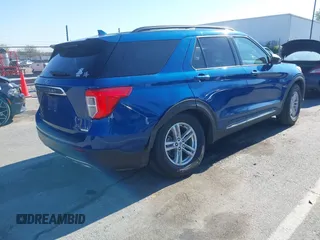 2020 Ford Explorer XLT with VIN 1FMSK7DH6LGB18394, listed as a IAAI auction lot 41876593 with 52,526 mi miles. Bid and sale history available at carsss.com. Image 4.