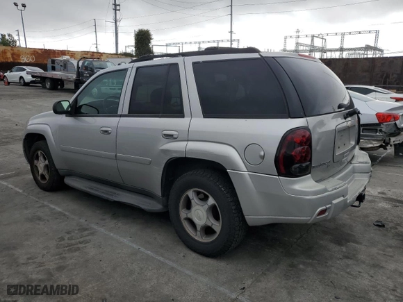 2008 Chevrolet TrailBlazer LT w/1LT with VIN 1GNDS13S082119284, listed as a Copart auction lot 49493835 with 177,181 mi miles and Clean Title. Bid and sale history available at carsss.com. Image 2.