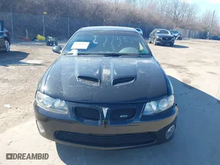 2005 Pontiac GTO with VIN 6G2VX12U05L472252, listed as a IAAI auction lot 41640672 with 141,191 mi miles. Bid and sale history available at carsss.com. Image 13.