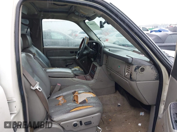 2006 Cadillac Escalade z VIN 1GYEK63N96R105841, wystawiony jako IAAI lot #41550887 z przebiegiem 311 218 mil mil oraz . Historia ofert i sprzedaży dostępna na DreamBid. Obrazek 5.