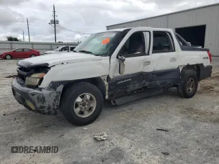 2002 Chevrolet Avalanche with VIN 3GNEK13T82G115091, listed as a Copart auction lot 70299624 with 0 mi miles and Salvage Title. Bid and sale history available at carsss.com. Image 1.