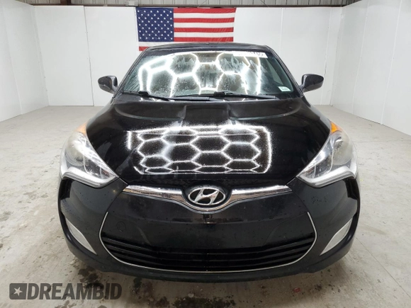 2017 Hyundai Veloster Value Edition with VIN KMHTC6AD3HU324505, listed as a Copart auction lot 50667195 with 92,050 mi miles and Clean Title. Bid and sale history available at carsss.com. Image 5.