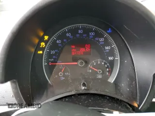 2006 Volkswagen Beetle z VIN 3VWRF31Y06M321471, wystawiony jako Copart lot #84939994 z przebiegiem 206 104 mil mil oraz Szkoda całkowita • Salvage title. Historia ofert i sprzedaży dostępna na DreamBid. Obrazek 9.