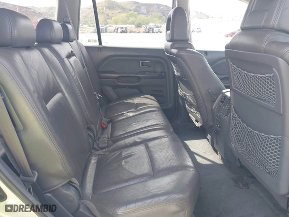 2005 Honda Pilot EX-L with NAVI with VIN 2HKYF18755H552502, listed as a IAAI auction lot 41921122 with 187,904 mi miles. Bid and sale history available at carsss.com. Image 8.