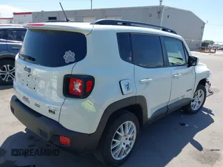 2017 Jeep Renegade Latitude with VIN ZACCJBBB8HPG52343, listed as a IAAI auction lot 42358909 with 101,348 mi miles and . Bid and sale history available at DreamBid. Image 4.
