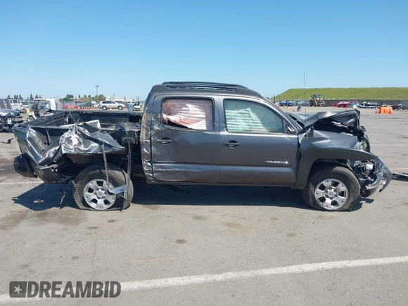 2011 Toyota Tacoma with VIN 5TFLU4EN6BX008627, listed as a IAAI auction lot 42033587 with 179,083 mi miles. Bid and sale history available at carsss.com. Image 13.