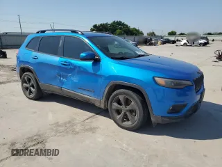 2020 Jeep Cherokee Latitude Plus with VIN 1C4PJLLB4LD606392, listed as a Copart auction lot 53528645 with 52,467 mi miles and Clean Title. Bid and sale history available at carsss.com. Image 4.