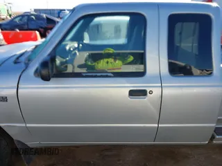 2001 Ford Ranger XLT Appearance with VIN 1FTYR14E61PA57039, listed as a IAAI auction lot 41459789 with 177,925 mi miles. Bid and sale history available at carsss.com. Image 14.