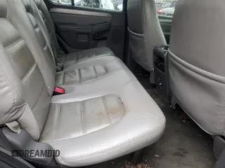 2005 Ford Explorer XLT with VIN 1FMZU63K25UA51376, listed as a Copart auction lot 87613645 with 250,878 mi miles and Salvage title. Bid and sale history available at DreamBid. Image 10.