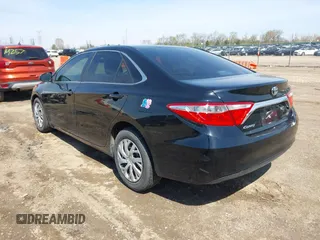 2015 Toyota Camry XLE z VIN 4T4BF1FK5FR505945, wystawiony jako IAAI lot #42114226 z przebiegiem 197 032 mil mil oraz . Historia ofert i sprzedaży dostępna na DreamBid. Obrazek 3.