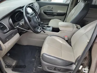 2017 Kia Sedona LX with VIN KNDMB5C16H6281288, listed as a Copart auction lot 72551224 with 110,411 mi miles and Clean Title. Bid and sale history available at carsss.com. Image 7.