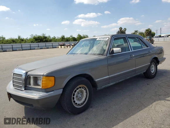 1984 Mercedes-Benz 300 SD with VIN WDBCB20A0EA082551, listed as a Copart auction lot 54059855 with 169,704 mi miles and Clean Title. Bid and sale history available at DreamBid. Image 1.