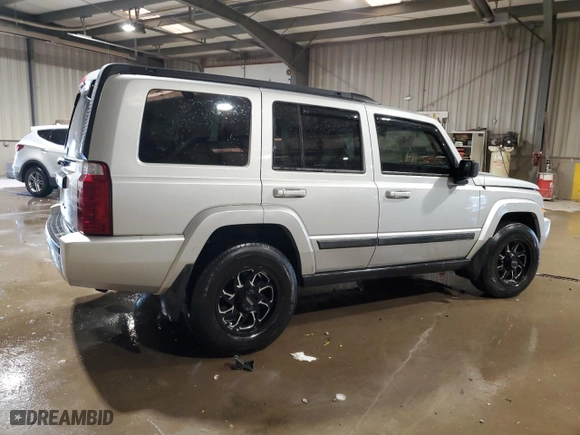 2009 Jeep Commander Sport with VIN 1J8HG48K09C526337, listed as a Copart auction lot 89026135 with 194,514 mi miles and Salvage Title. Bid and sale history available at carsss.com. Image 3.