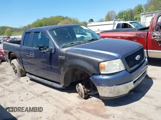 2006 Ford F-150 XLT with VIN 1FTPX14586FA70017, listed as a IAAI auction lot 42127525 with 100,555 mi miles. Bid and sale history available at carsss.com. Image 1.