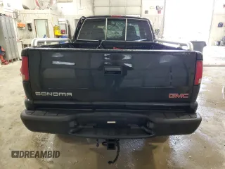 2002 GMC Sonoma SLS with VIN 1GTCT19W728186335, listed as a Copart auction lot 47469925 with 163,902 mi miles and Salvage Title. Bid and sale history available at DreamBid. Image 6.
