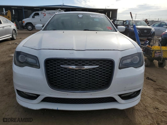 2017 Chrysler 300 with VIN 2C3CCAGG0HH631033, listed as a Copart auction lot 77741184 with 93,418 mi miles and Salvage Title. Bid and sale history available at carsss.com. Image 5.