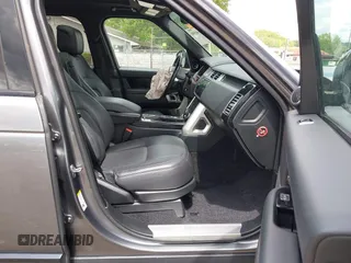 2018 Land Rover Range Rover HSE z VIN SALGS2SV1JA397462, wystawiony jako IAAI lot #42166558 z przebiegiem 55 421 mil mil oraz . Historia ofert i sprzedaży dostępna na DreamBid. Obrazek 5.