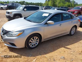 2016 Nissan Altima S z VIN 1N4AL3AP9GN379897, wystawiony jako IAAI lot #42033212 z przebiegiem 135 859 mil mil oraz . Historia ofert i sprzedaży dostępna na DreamBid. Obrazek 2.