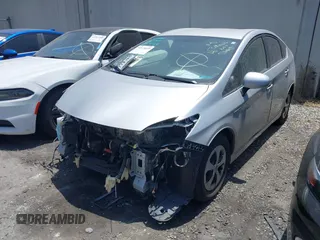 2013 Toyota Prius One z VIN JTDKN3DU0D5568623, wystawiony jako IAAI lot #42174939 z przebiegiem 134 684 mil mil oraz . Historia ofert i sprzedaży dostępna na DreamBid. Obrazek 2.
