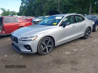 2024 Volvo S60 Core Dark Theme with VIN 7JRL12TK0RG294377, listed as a IAAI auction lot 42337658 with 32,034 mi miles and . Bid and sale history available at DreamBid. Image 17.