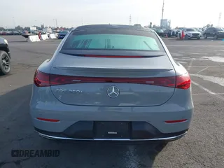2024 Mercedes-Benz EQE 350+ z VIN W1KEG2BB8RF052083, wystawiony jako IAAI lot #41108790 z przebiegiem 4 765 mil mil oraz . Historia ofert i sprzedaży dostępna na DreamBid. Obrazek 17.