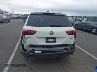 2018 Volkswagen Tiguan SEL with VIN 3VV2B7AX4JM012840, listed as a IAAI auction lot 42263511 with 105,510 mi miles and . Bid and sale history available at DreamBid. Image 16.