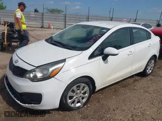 2015 Kia Rio LX with VIN KNADM4A35F6501149, listed as a IAAI auction lot 41974938 with 188,165 mi miles. Bid and sale history available at carsss.com. Image 2.