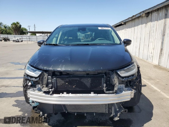 2023 Chrysler Pacifica Hybrid Touring L with VIN 2C4RC1L78PR632368, listed as a Copart auction lot 61763955 with 41,494 mi miles and Clean title. Bid and sale history available at DreamBid. Image 5.