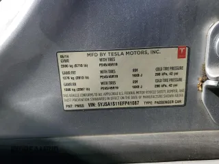 2014 Tesla Model S 60 z VIN 5YJSA1S11EFP41087, wystawiony jako Copart lot #58346805 z przebiegiem Nie podano mil oraz Szkoda całkowita • Salvage title. Historia ofert i sprzedaży dostępna na DreamBid. Obrazek 13.
