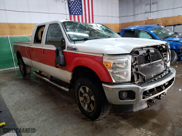 2014 Ford Super Duty F-350 SRW XLT with VIN 1FT8W3BT5EEA25139, listed as a Copart auction lot 43132175 with 252,305 mi miles and Clean Title. Bid and sale history available at carsss.com. Image 4.