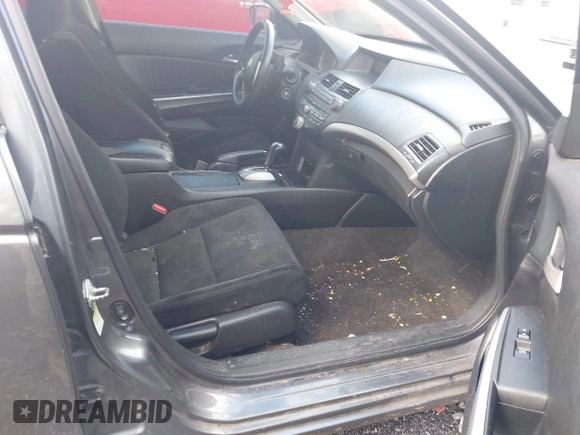 2009 Honda Accord EX z VIN 1HGCP26799A079170, wystawiony jako IAAI lot #42239623 z przebiegiem 231 062 mil mil oraz . Historia ofert i sprzedaży dostępna na DreamBid. Obrazek 5.